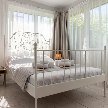 Odyssey Seaview Luxury * Poszídi