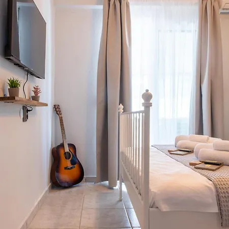 Odyssey Seaview Luxury * Poszídi