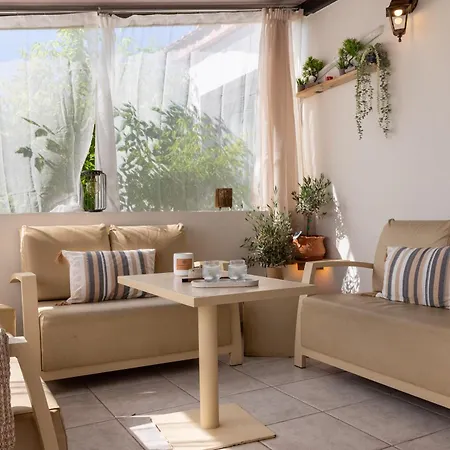 בית נופש Odyssey Seaview Luxury *