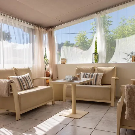 Nyaraló Odyssey Seaview Luxury *