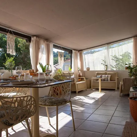 Odyssey Seaview Luxury Poszídi