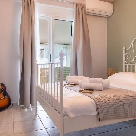 Odyssey Seaview Luxury Nyaraló Poszídi