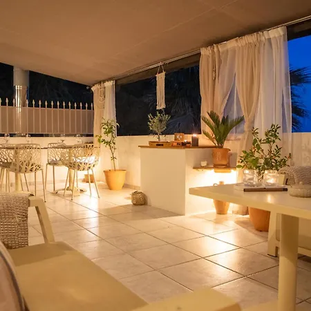 Nyaraló Odyssey Seaview Luxury Poszídi
